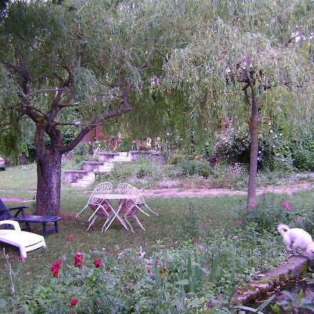 Bed and Breakfast Le Genevray La Mure  Exterior foto